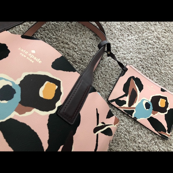 Kate Spade Reversible Tote - Picture 2 of 6